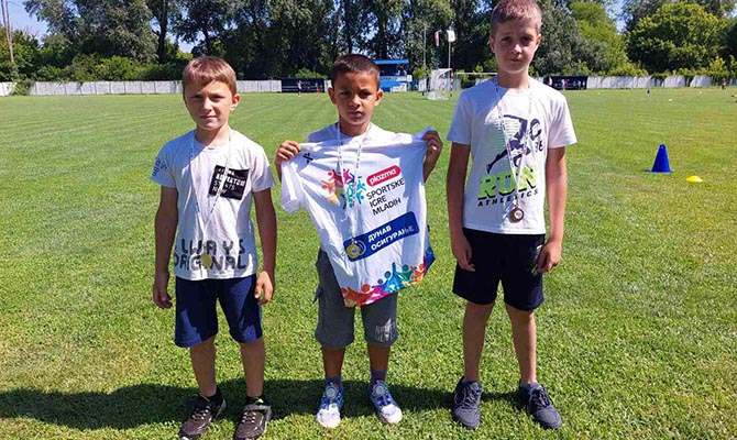 A sporteseményen több mint 100 községbeli gyerek vett részt